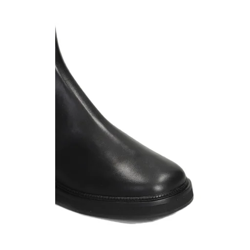 Basic Chelsea Boots