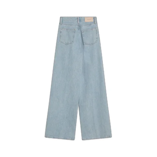 Wide-Leg Jeans