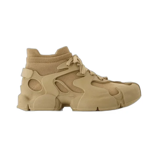 Tossu Lace-Up Sneakers