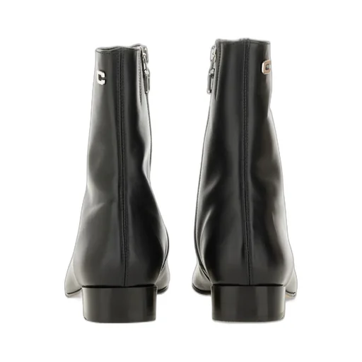 Pointed Toe Zipped Boots