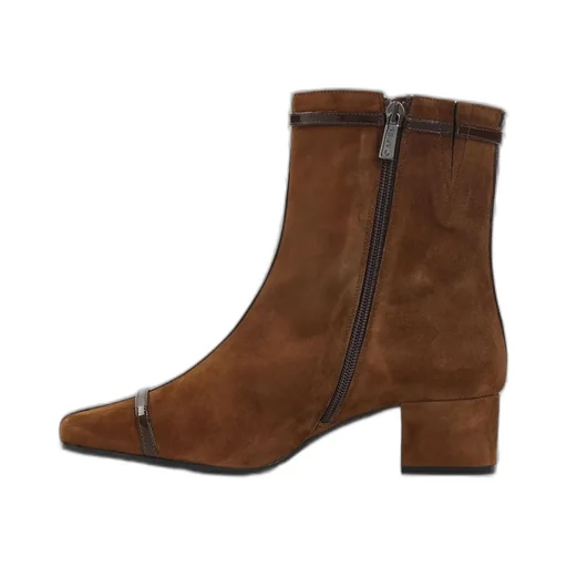 Start Strap Detailed Ankle Boots