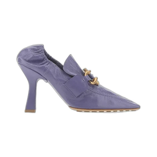 The Madame Pumps