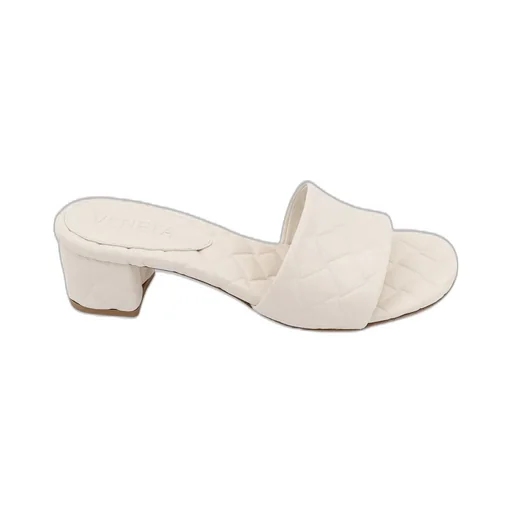 Amy Mules