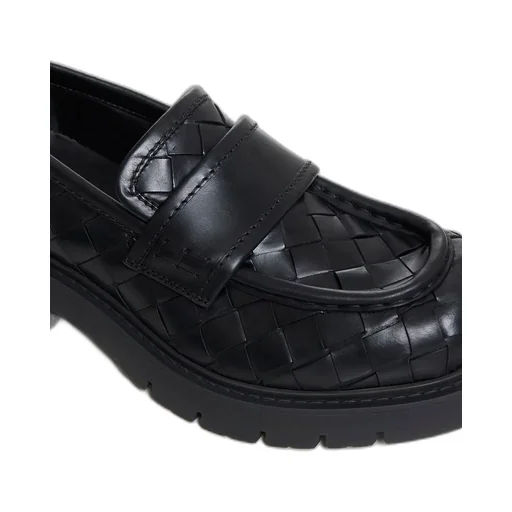 Intrecciato Moccasins
