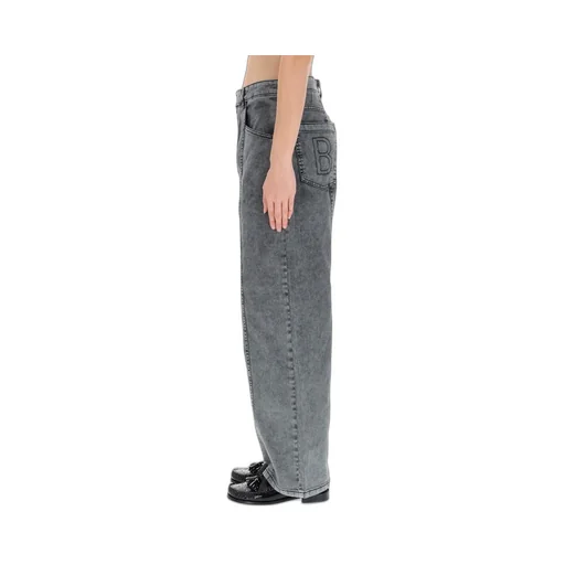 Nara Wide-Leg Jeans