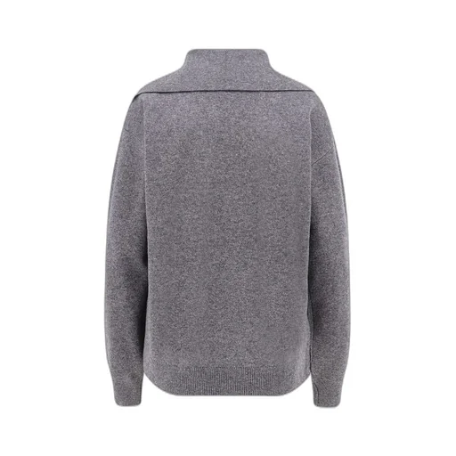 V-Neck Jumper
