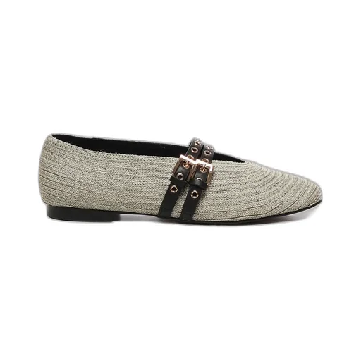 Buckled Tapered Flat Shoes