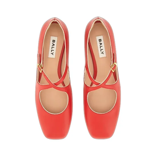 Strapped Flat Shoes