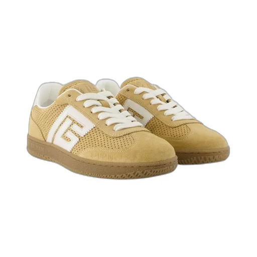 Swan Trainers