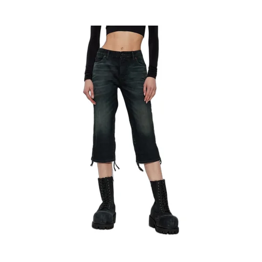 Straight-Leg Capri Pants