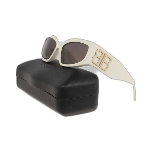 Bossy Cat-Eye Sunglasses