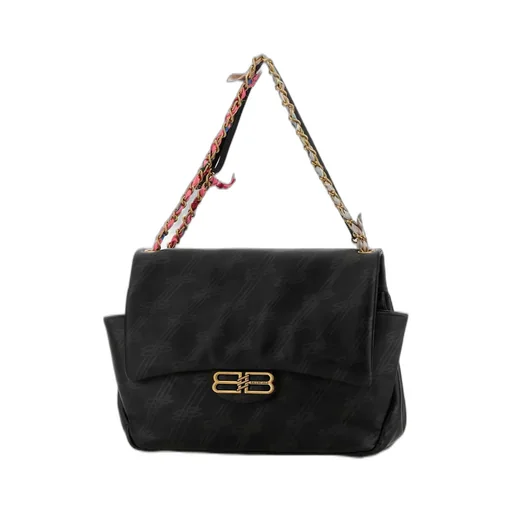 Darling Chain Medium Shoulder Bag