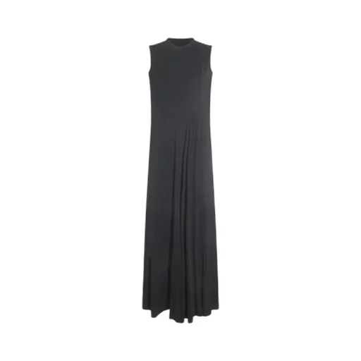 Sleeveless Dress