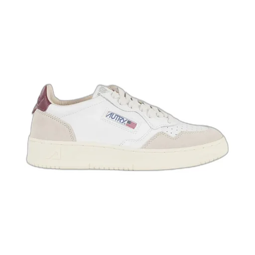 Medalist Low-Top Sneakers