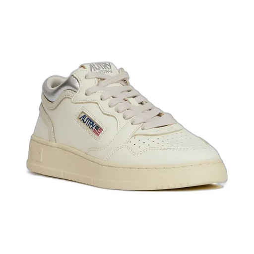 Medalist Perforated Low Sneakers