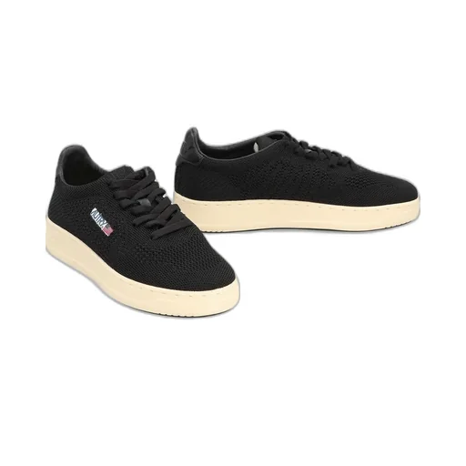 Easeknit Medalist Low Sneakers