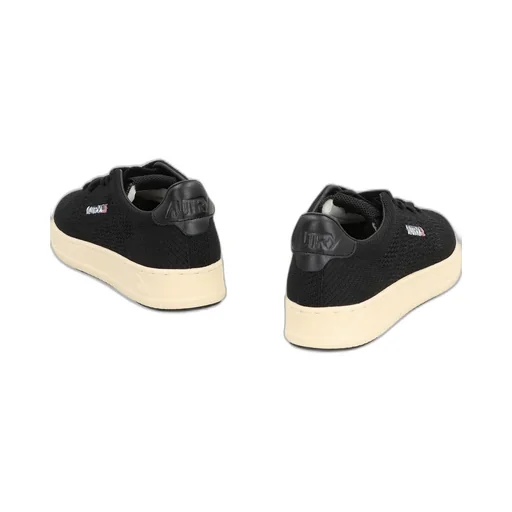 Easeknit Medalist Low Sneakers