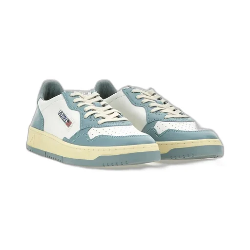 Medalist Low-Top Sneakers