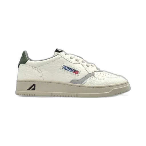 Medalist Low Sneakers