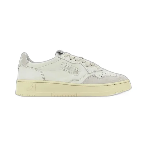 Medalist Low Sneakers