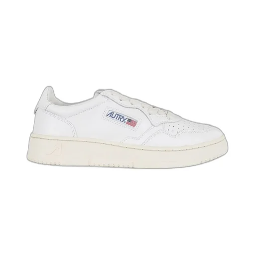 Medalist Low Sneakers