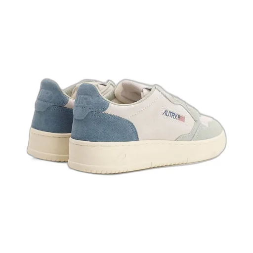 Medalist Low Sneakers