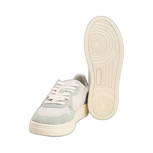Medalist Low Sneakers