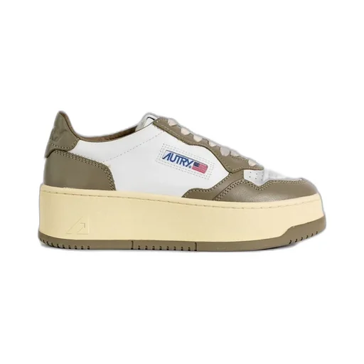 Medalist Logo Embroidered Platform Sneakers