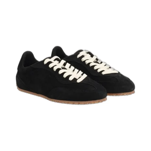 Daze Runner Round Toe Lace-Up Sneakers