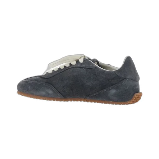 Daze Runner Round Toe Lace-Up Sneakers
