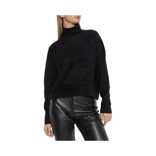 Classic Turtleneck Knitwear