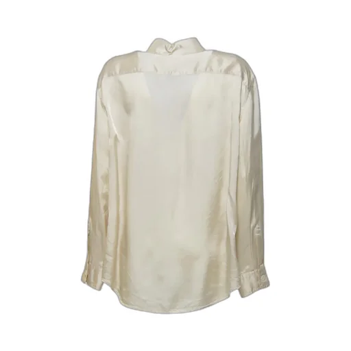 Long-Sleeved Curved Hem Shirt