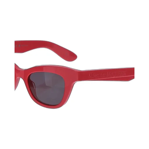Cat-Eye Frame Sunglasses