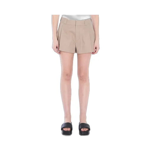Box-Pleated Workwear-Inspired Shorts