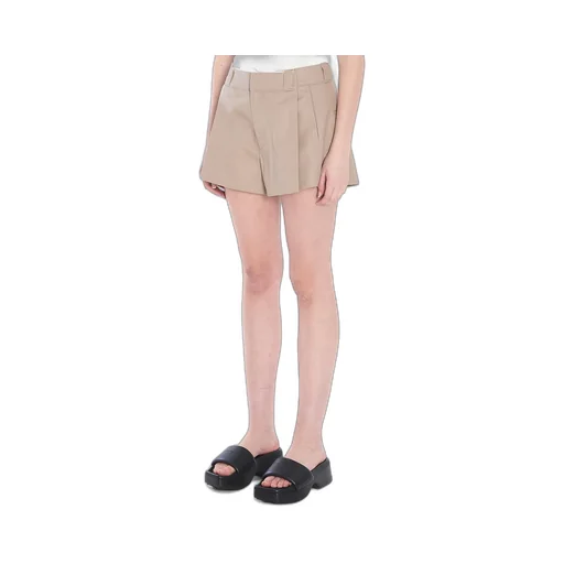 Box-Pleated Workwear-Inspired Shorts