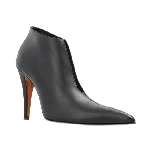 Pointed-Toe Heeled Pumps