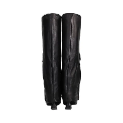 Zipped Pointed Toe Boots