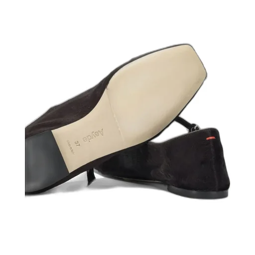 Uma Mary Jane Flats