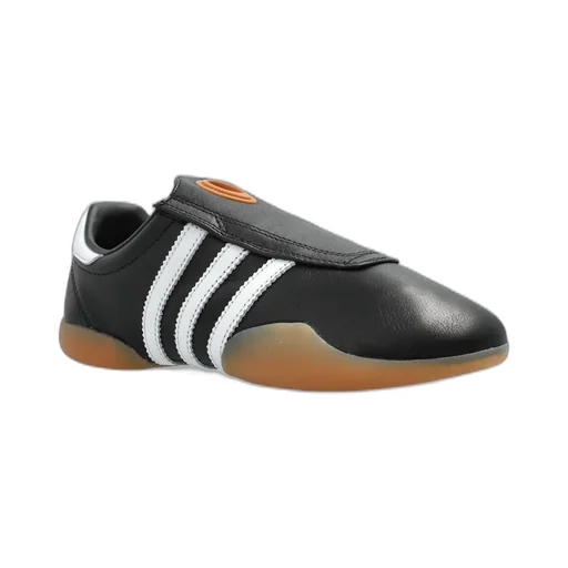 Taekwondo Mei Lace-Up Sneakers