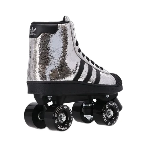 Superstar 82 Roller Skates