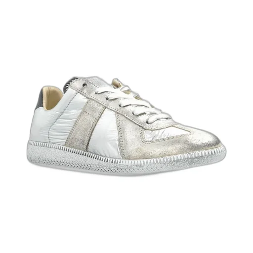 Low-Up Sneakers