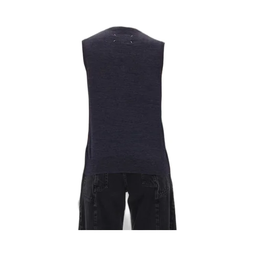 V-Neck Knitted Vest