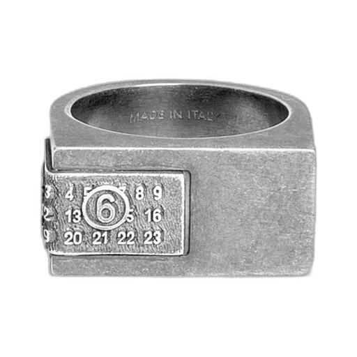Logo Engraved Numbers-Motif Ring