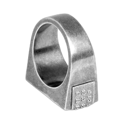 Logo Engraved Numbers-Motif Ring