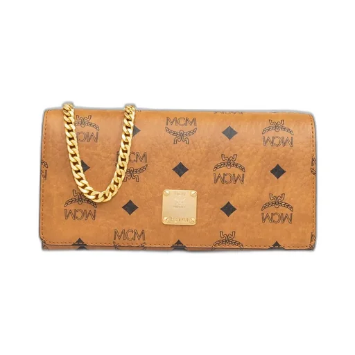 Logo-Engraved Chain-Linked Shoulder Bag