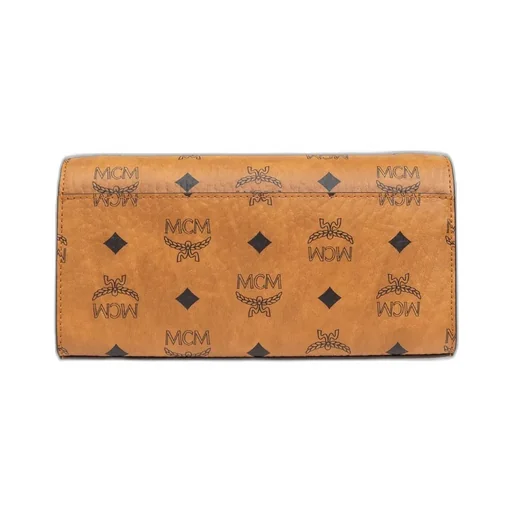 Logo-Engraved Chain-Linked Shoulder Bag