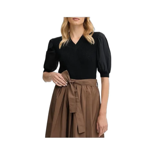 Short-Sleeve V-Neck Jumper