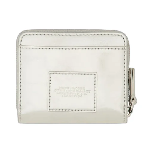 The Snapshot Compact Wallet