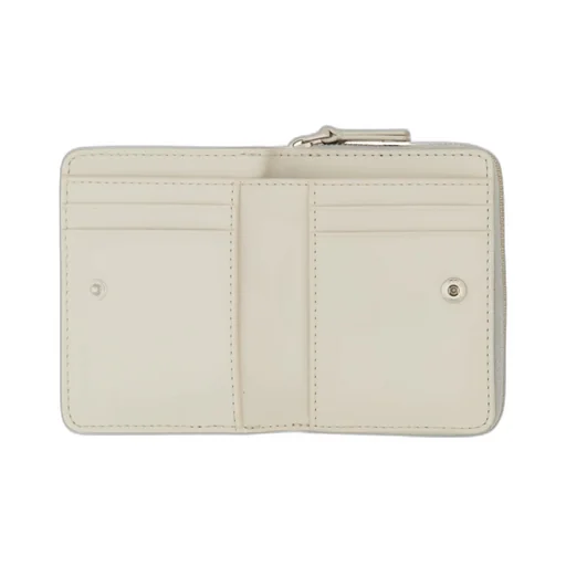 The Snapshot Compact Wallet