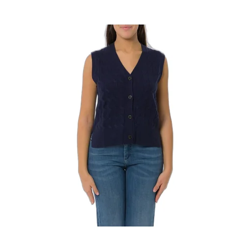 Cable Knit V-Neck Vest